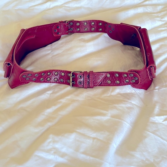 🩷HP🩷 Red Leather Festival Belt Bag, 6 pockets Adj 34” - 38” - Picture 8 of 8